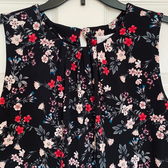 Calvin Klein Printed Pleated Neck Top Sizes M - Picture 3 of 7